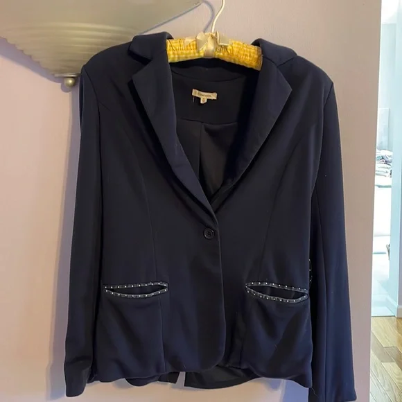 Medium below waist soft navy dress jacket. Good for office, dinner, or fall day. - Picture 4 of 6